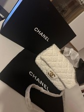 Chanel  Tweed 