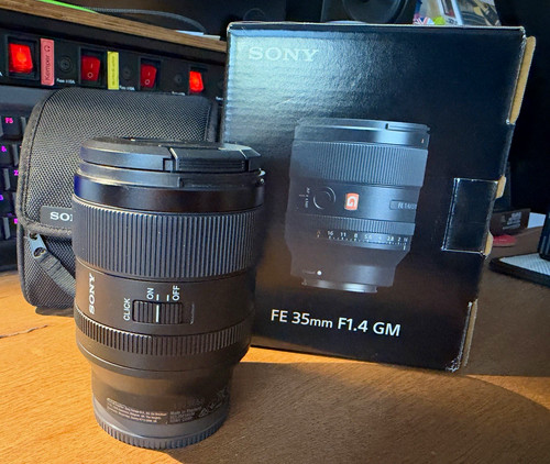 Sony 35mm 4 gm - f/1,4,