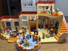 Zauberhaftes Playmobil Kita Sonnenschein 5567 mit Zusätze, komplett, OVP