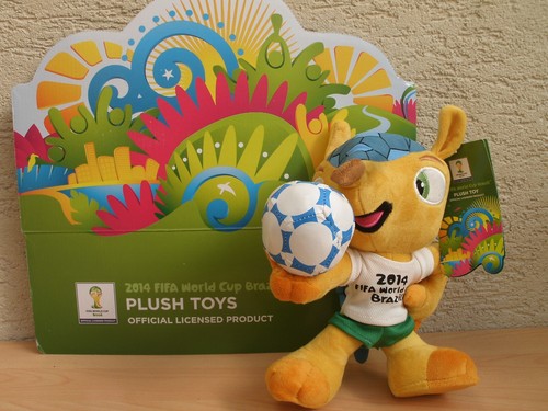 Fußball maskottchen 2014 - fußball,