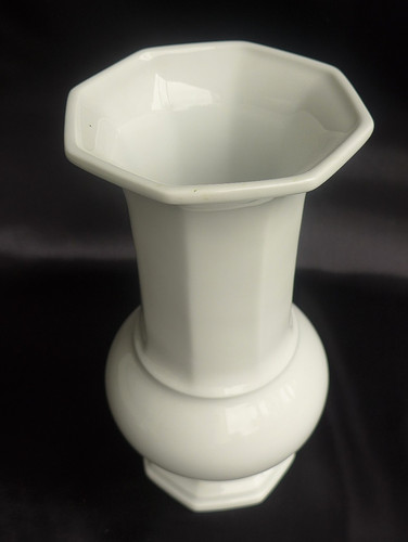 Vase achteckig porzellan weiß - achteckig,