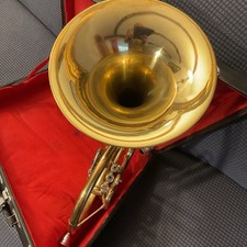 Waldhorn F-Stimmung. In einem