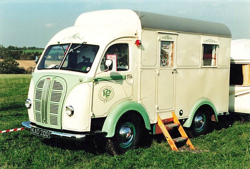Altes wohnmobil oldtimer foto - wohnmobil,