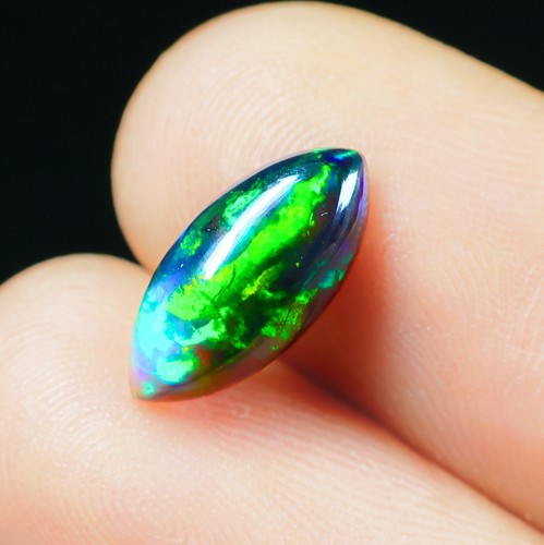 Schwarzer opal - 1,65,