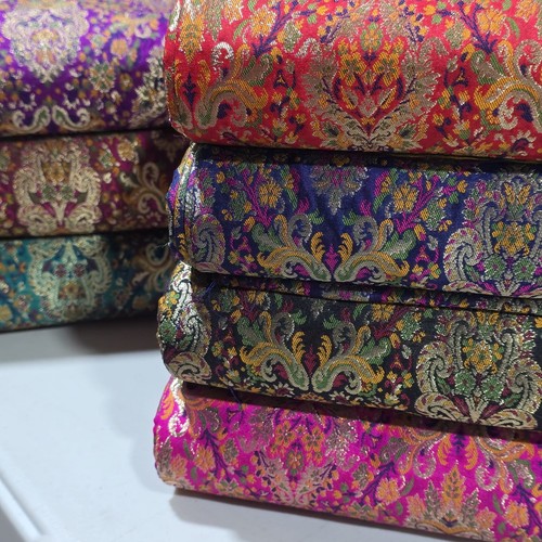 Royal mughal paisley gold - royal,