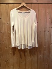 Cooles A-Linien Shirt von Riani, Vokuhila Schnitt, Gr 42, neu und ungetragen