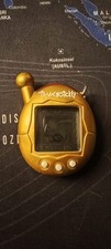 Tamagotchi Connection V4 - Gold Limited Edition