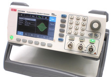 UNI-T UTG1005A 5MHZ