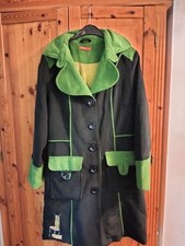 Titis Swarze Frauen Mantel Größe M