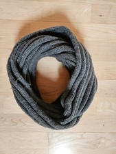 s. Oliver Damen Herren unisex gestrickter Loop Schal Strickschal Rundschal Wolle