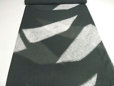 Stoff Viskose Chiffon Georgette Abstrakt Druck grau weiß Kleiderstoff Blusenstof