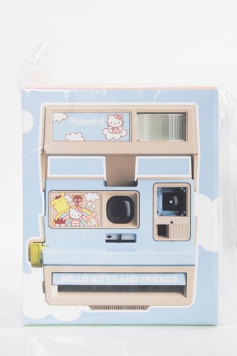 Polaroid 600 hello - kitty, and