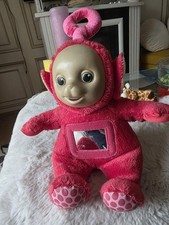 Teletubbies Po wurde 1996 von Tomy UK Ltd. hergestellt mit Musik.