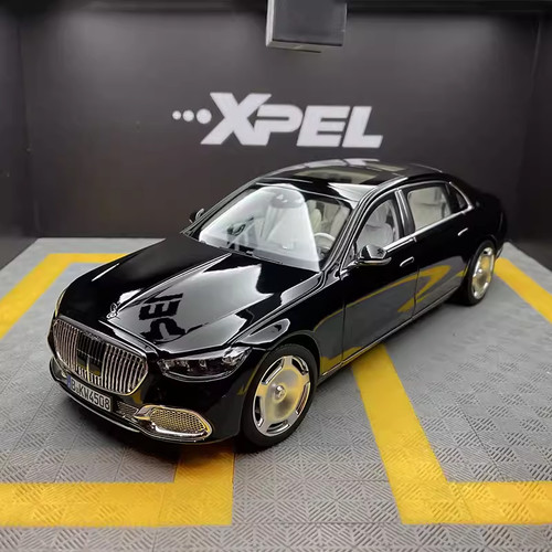 Mercedes maybach s680 - 1:18,