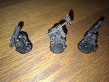 Warhammer 40k Orks 3 Panza Knackatz Schwarz Grundiert