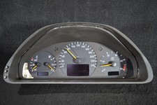 Mercedes W210 Kombiinstrument Tacho 2105405048 Tkm-unbekannt (#286)