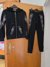 02 - Freizeit – Jogginganzug