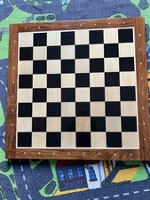 23 "Schachbrett aus massivem