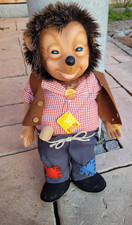 Steiff Mecki  Knopf, Fahne und