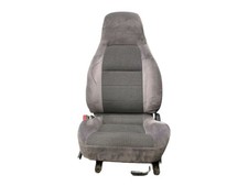 Sitz links vorn für