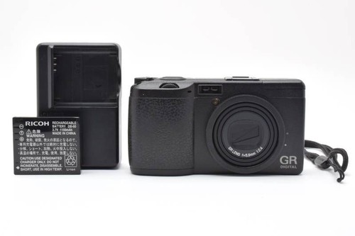 Ricoh digital 1st gen - gr,