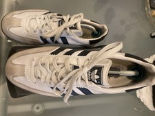 adidas Universal Gr 40 1/2 US 7,5, UK 7 Kaum Getragen