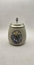 Bierkrug mit Zinndeckel / "Wappen mit Schriftzug(Ludovicia seis Panier)"0,5l.