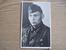 WH-Foto Soldat in Uniform M36 mit Schiffchen und Orden