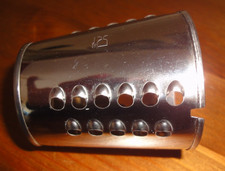 Tupperware Mahl Chef Cheese Mill Multi Universal Mühle Reibe Einsatz grob *NEU*