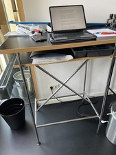 Eiermann Stehtisch, Chromgestell, Arbeitsplatte Linoleum Schwarz