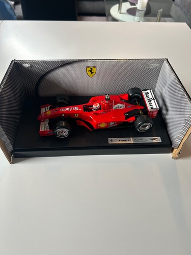 Hot wheels ferrari f2001 - ferrari, 1:18