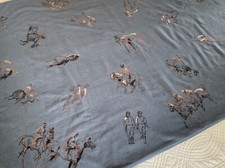 Seltenes Hermes Plaid bestickt