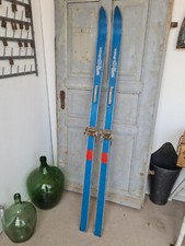 Y4024 Alte Skier | SKI um 1960
