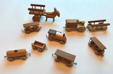 Kleines Konvolut älterer Holzfahrzeuge (Spielzeug)