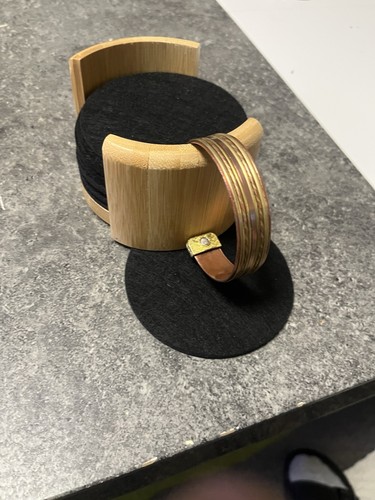 Handgefertigter armreif aus - handgefertigter,