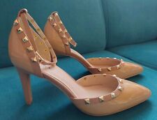 Heine Pumps High Heels Rockstud Beige Nude Lack Leder Nieten Gold Gr 41  9 cm