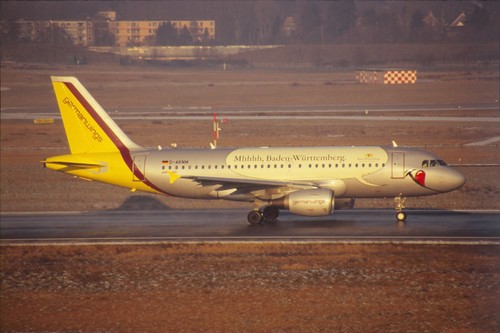 Dia aknm airbus a319 112 - d-aknm,