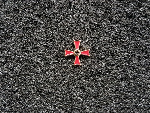 Bundesverdienstkreuz pin - (c12),