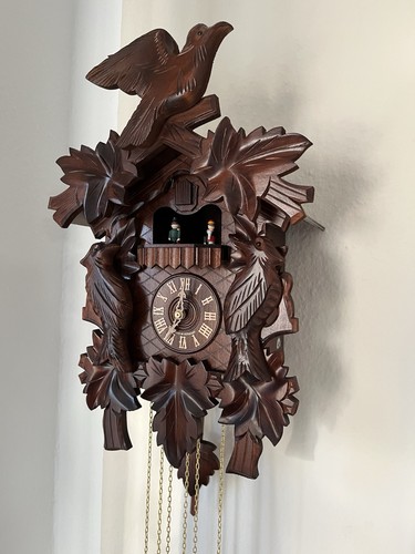 Kuckucksuhr mit spieluhr - kuckucksuhr,