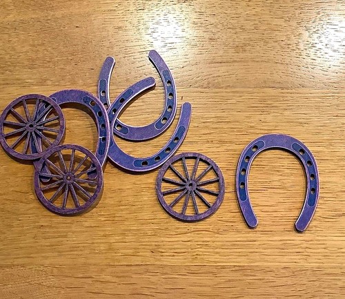Hufeisen und wagenrad - hufeisen-, wagenrad-deko