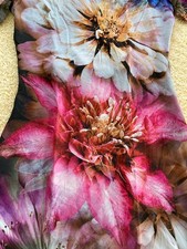 * neu! * hoher NP * Julie C. * romantisches Kleidchen mit Blumen * Gr. 40 *