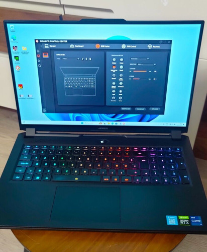 Gigabyte aorus - aorus, 17