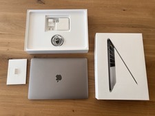 Macbook Pro mit Touchbar