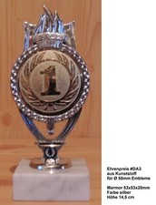 1 Ehrenpreis Pokal auf Marmor