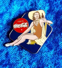 PIN/Anstecker Coca Cola ( Nostalgie, Vintage 90er) PIN up Girl