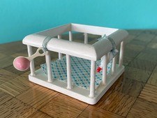 Laufstall Gitterstall  weiß Caco  Puppenhaus Puppenstube 1:12 dollhouse playpen
