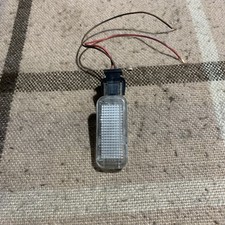 x2 Kofferraumbeleuchtung Fußraum Innen weiß Lampe 4B0947415 für VW Golf Audi