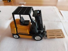 Gabelstapler, Sondermodell ETX/Hochregalstapler