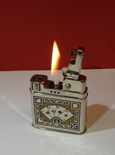 Altes ROWENTA Schwingdeckel-Benzinfeuerzeug SKAT ASSE KARTENSPIEL Rarität Brennt