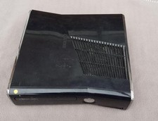 XBOX 360 Slim - Schwarz Model